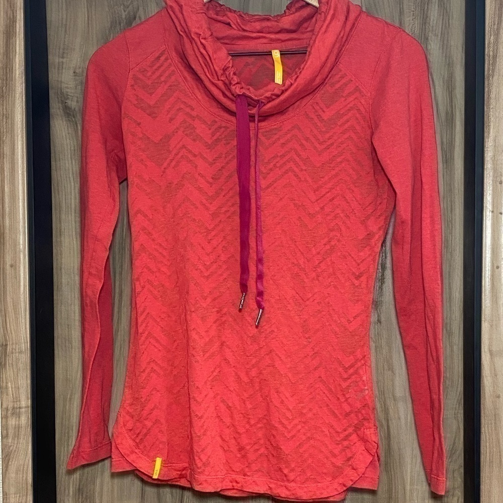 Lole long sleeve funnel neck long sleeve shirt women’s XS.Sporty gym running